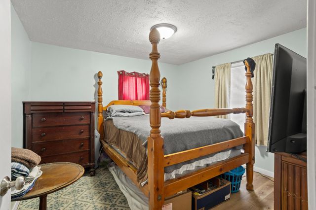 310 23rd Street S, Fargo, ND 58103