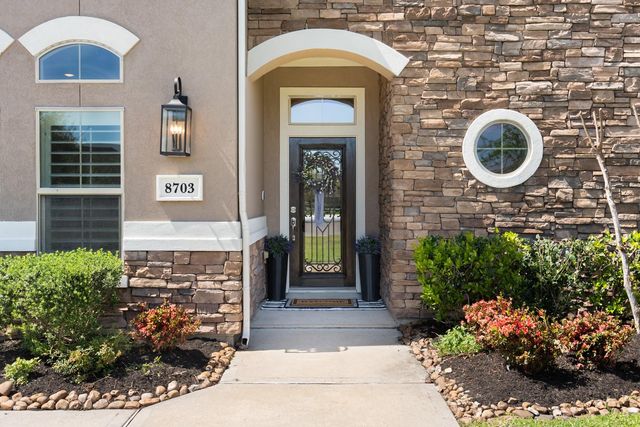 8703 Majesty Lane, Richmond, TX 77469