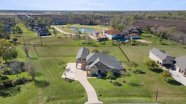 8703 Majesty Lane, Richmond, TX 77469
