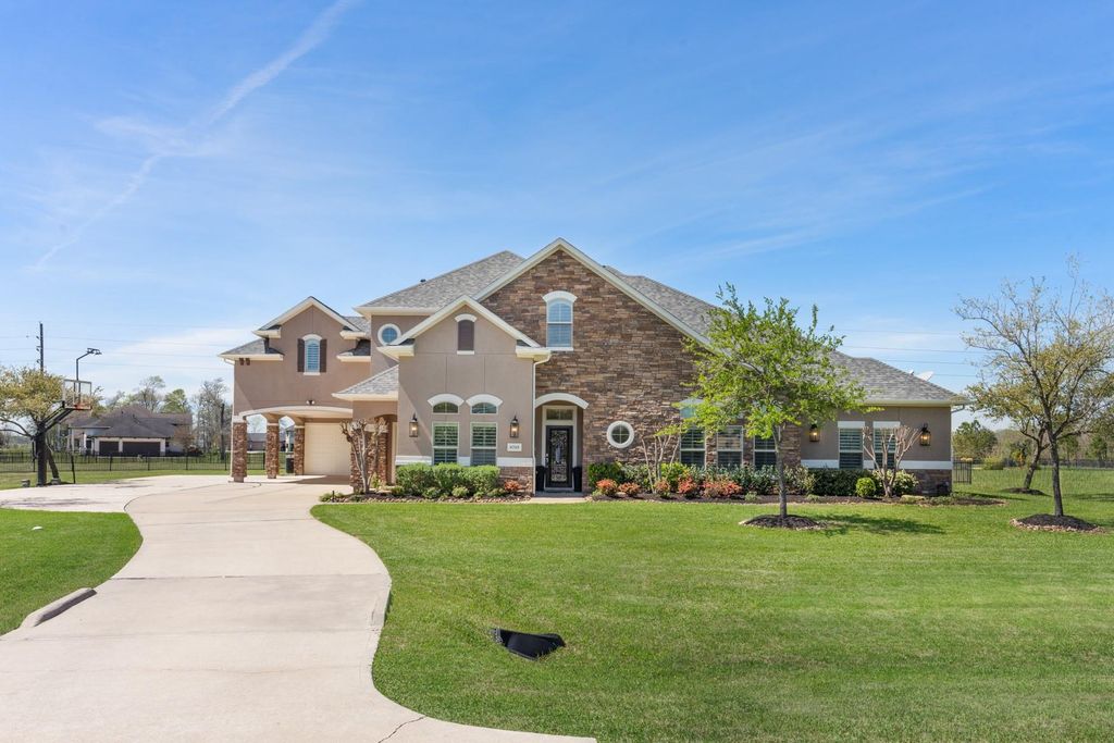 8703 Majesty Lane, Richmond, TX 77469