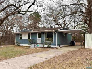 2509 Mt Vernon Rd NW, Huntsville, AL 35810