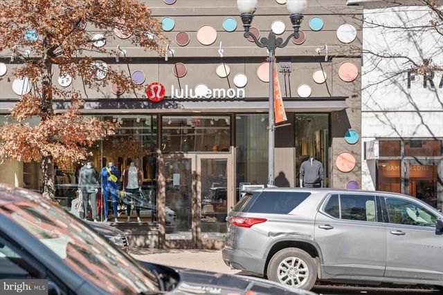 2239 FAIRFAX DR N, Arlington, VA 22201