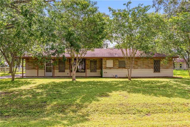 749 W Wildwood Dr, Corpus Christi, TX 78410