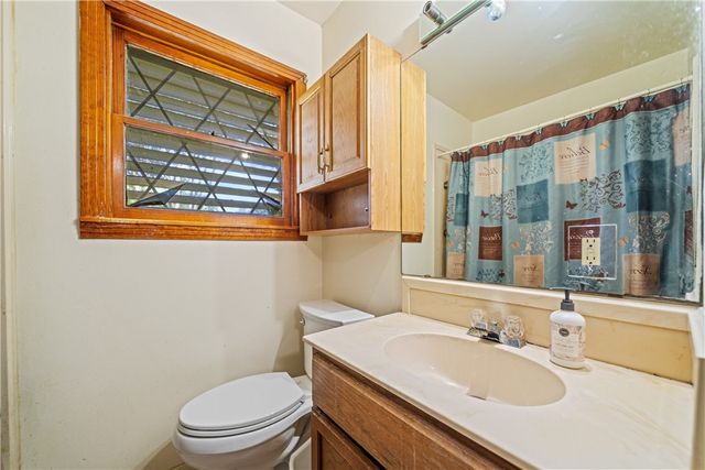 749 W Wildwood Dr, Corpus Christi, TX 78410