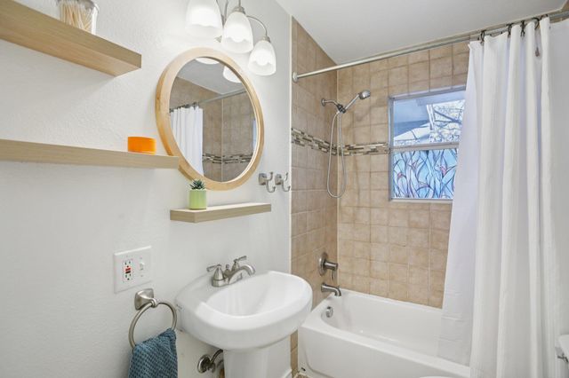 4413 Russell DR, Austin, TX 78745