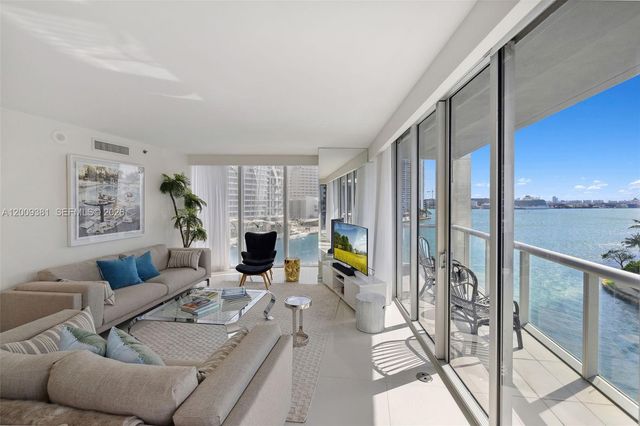 465 Brickell Ave 701, Miami, FL 33131