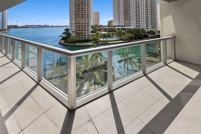 465 Brickell Ave 701, Miami, FL 33131
