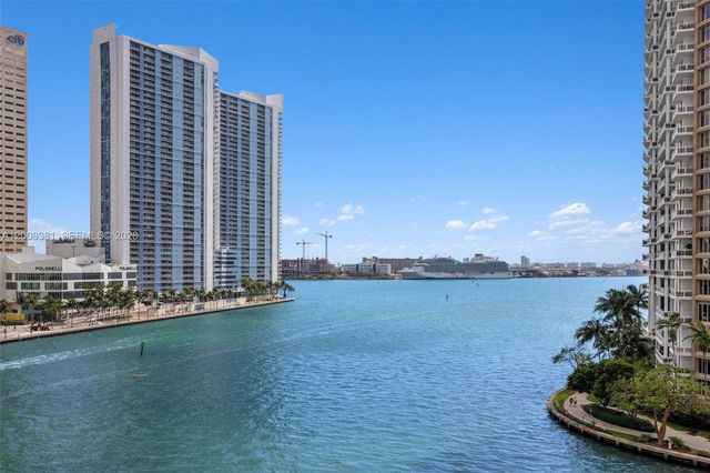 465 Brickell Ave 701, Miami, FL 33131