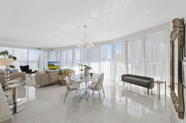 465 Brickell Ave 701, Miami, FL 33131