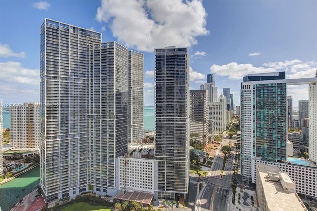 465 Brickell Ave 701, Miami, FL 33131