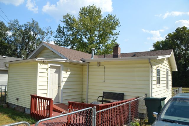 2613 W Lombard Street, Springfield, MO 65802