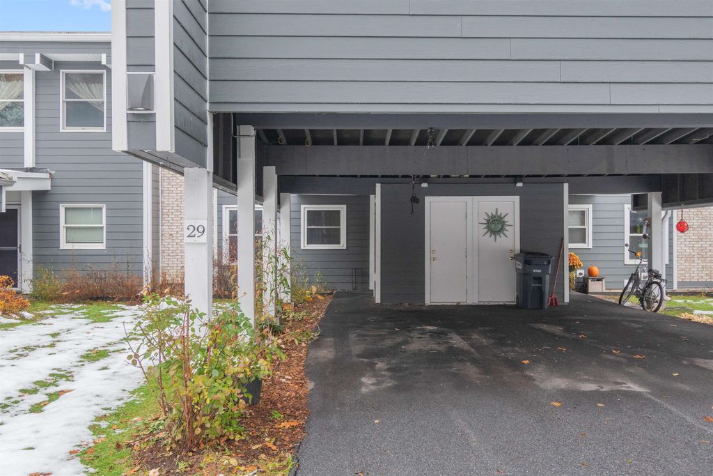 8 Timber Ln Unit 29, South Burlington, VT 05403