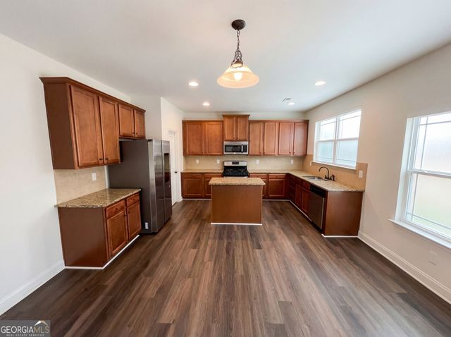 513 Liverpool Drive, Mcdonough, GA 30252