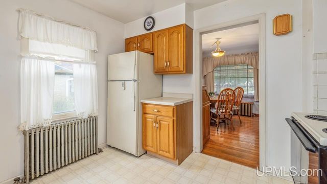 413 S 19th Street, Escanaba, MI 49829