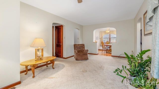 413 S 19th Street, Escanaba, MI 49829