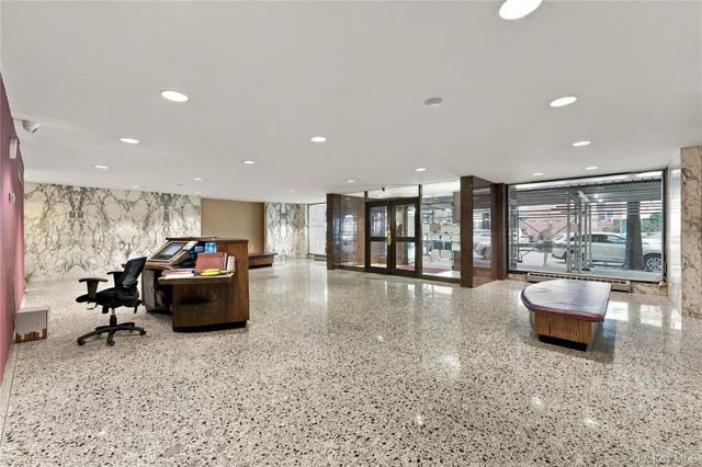 142-05 Roosevelt Avenue 206, Flushing, NY 11354