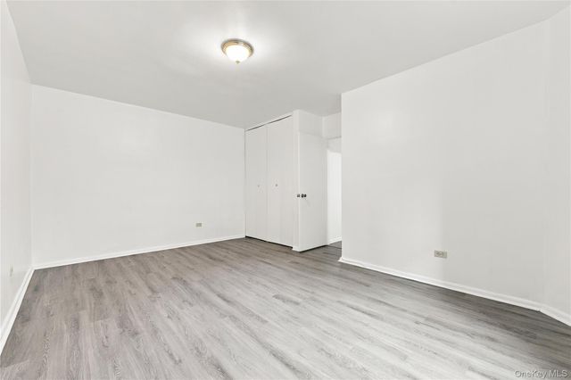 142-05 Roosevelt Avenue 206, Flushing, NY 11354