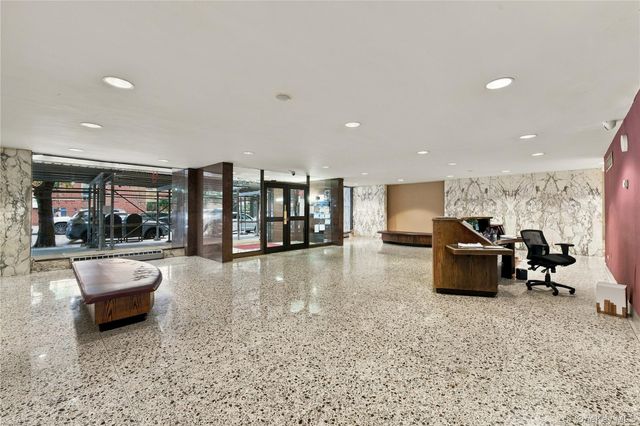 142-05 Roosevelt Avenue 206, Flushing, NY 11354