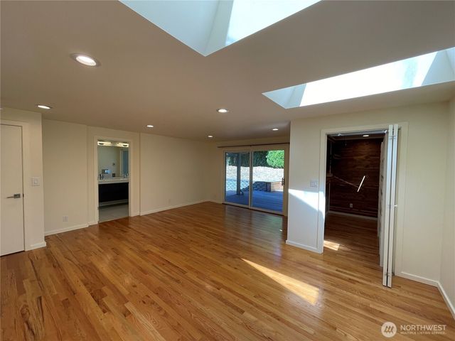 12456 SE 27th Street, Seattle, WA 98005