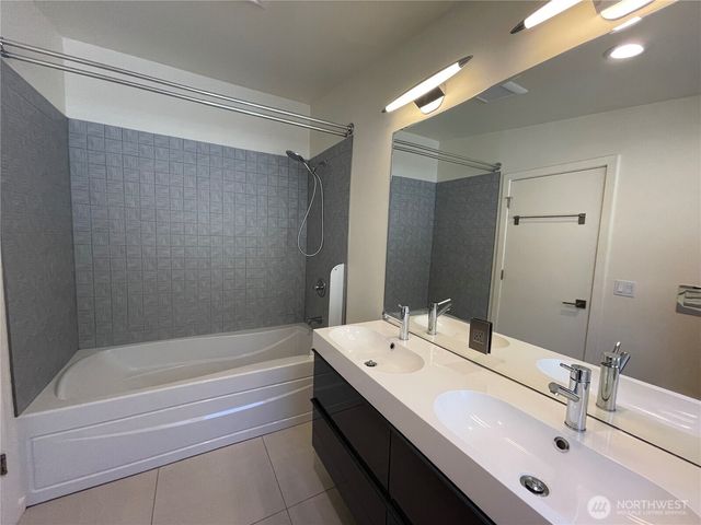 12456 SE 27th Street, Seattle, WA 98005
