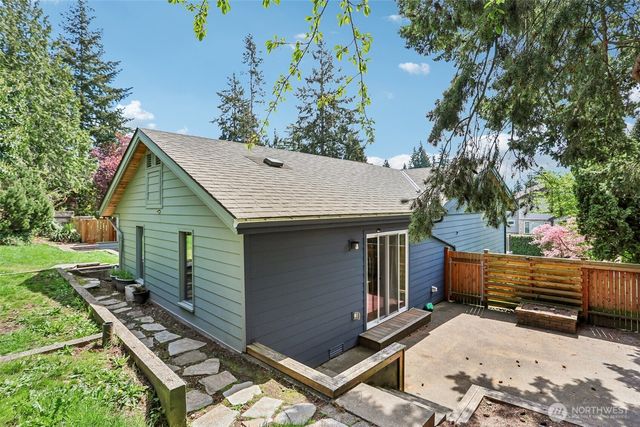 12456 SE 27th Street, Seattle, WA 98005