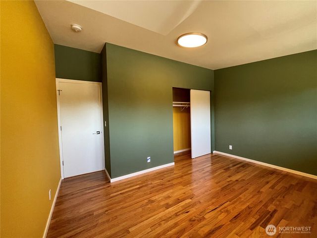 12456 SE 27th Street, Seattle, WA 98005