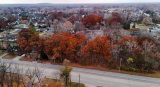 00 S Newburgh, Westland, MI 48186