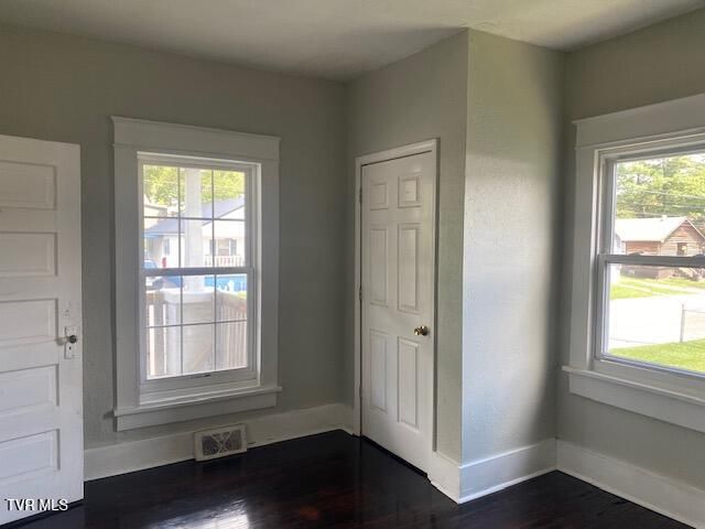 1106 East Main Street, Johnson City, TN 37601