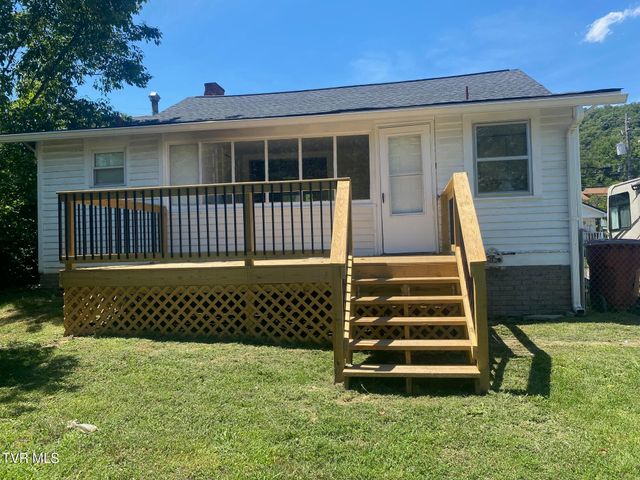 1106 East Main Street, Johnson City, TN 37601