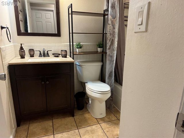 2333 Bensonhurst Drive, Florissant, MO 63031