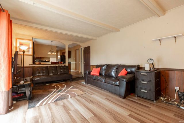 5653 Danbury Drive, South Bend, IN 46614