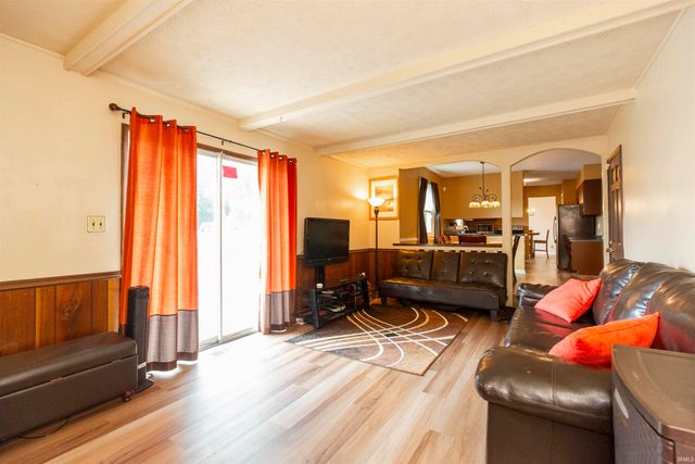 5653 Danbury Drive, South Bend, IN 46614