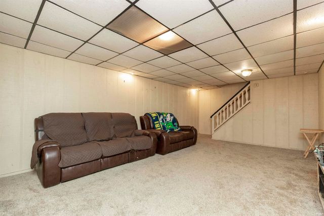 5653 Danbury Drive, South Bend, IN 46614