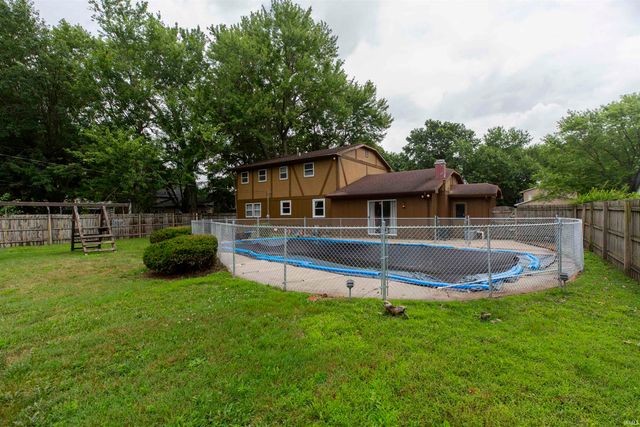 5653 Danbury Drive, South Bend, IN 46614