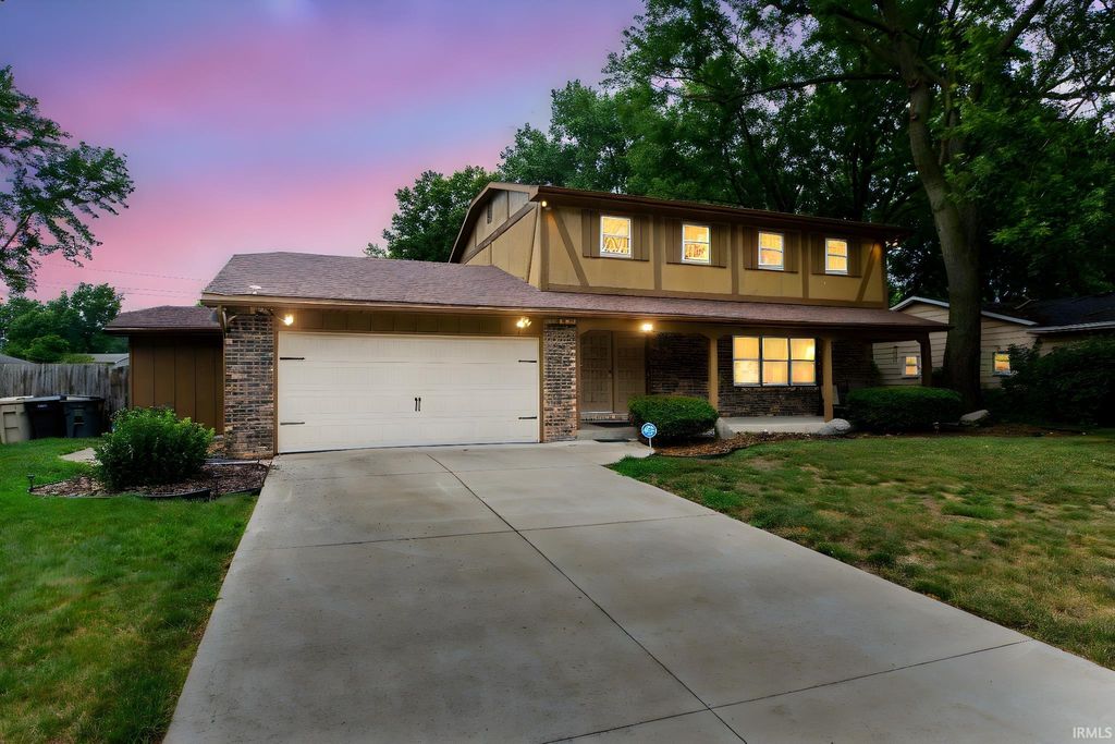 5653 Danbury Drive, South Bend, IN 46614