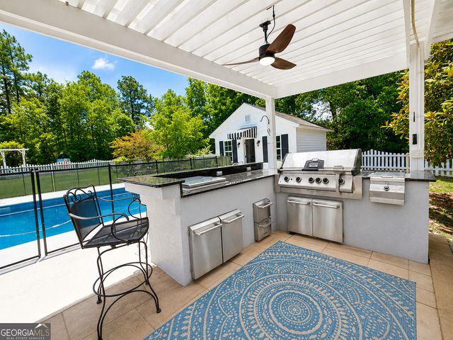 1322 Hamlin Road, Lizella, GA 31052