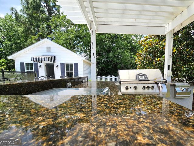 1322 Hamlin Road, Lizella, GA 31052