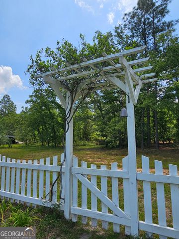 1322 Hamlin Road, Lizella, GA 31052