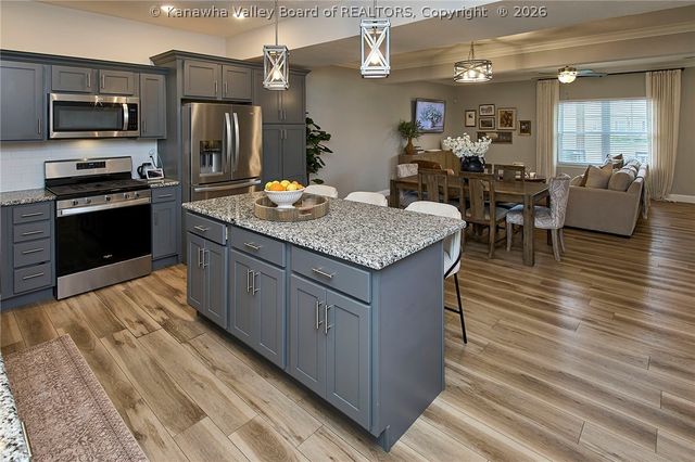 231 Steve Circle, Hurricane, WV 25526