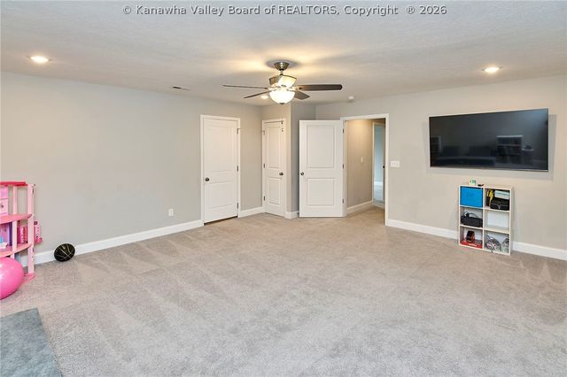 231 Steve Circle, Hurricane, WV 25526