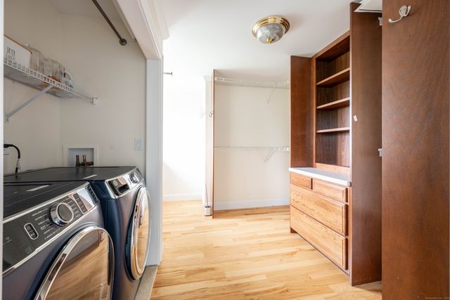 557 Upper Grassy Hill Road, Woodbury, CT 06798