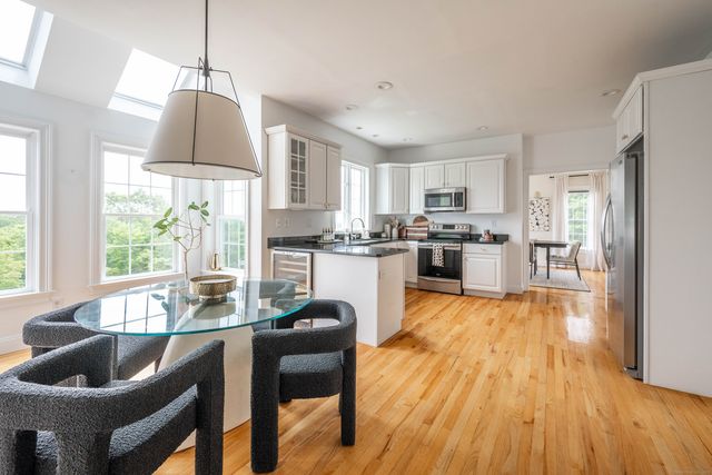 557 Upper Grassy Hill Road, Woodbury, CT 06798