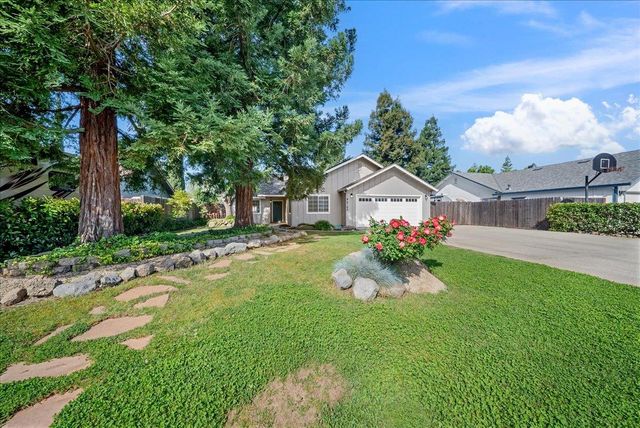 6100 Helens Ct, Loomis, CA 95650