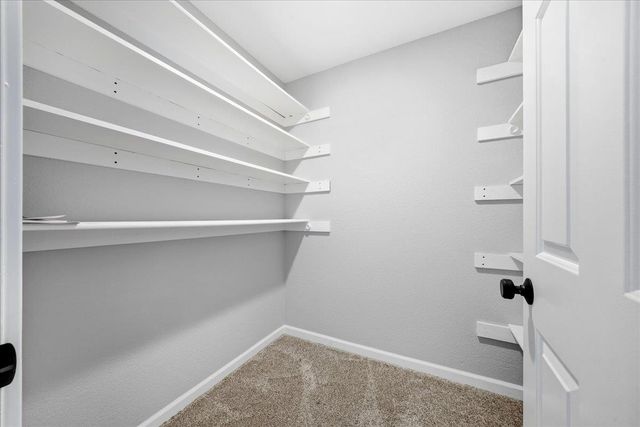 6100 Helens Ct, Loomis, CA 95650