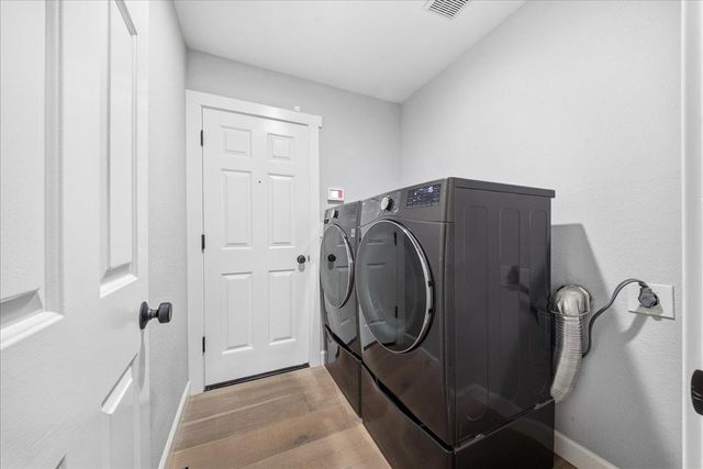 6100 Helens Ct, Loomis, CA 95650