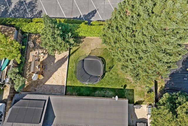 6100 Helens Ct, Loomis, CA 95650