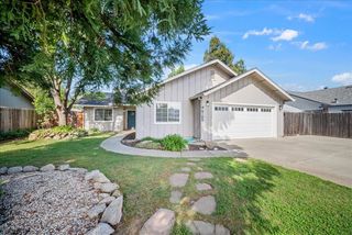 6100 Helens Ct, Loomis, CA 95650