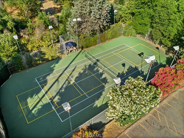 2232 East Lakeshore Drive, Agoura Hills, CA 91301