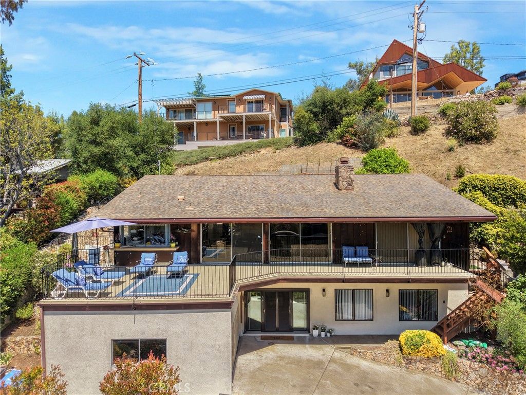 2232 East Lakeshore Drive, Agoura Hills, CA 91301