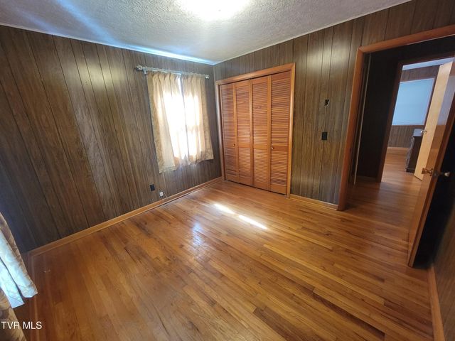 19370 Us Highway 23, Duffield, VA 24244